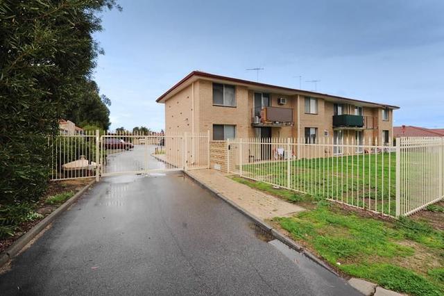 2/11 Hamilton Street, WA 6017