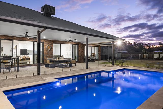 5 Banksia Court, NSW 2731