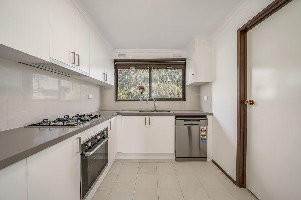 1/16-18 Lusher Road, VIC 3136