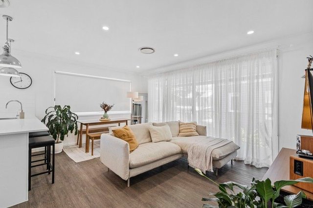 2/85 Waterton Street, QLD 4103