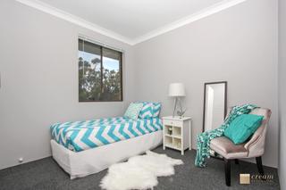 Bedroom 2 (2016-12-13)