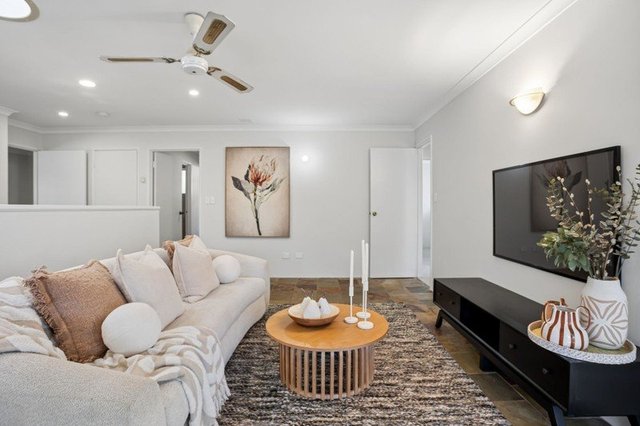 6 Pinegrove Mews, WA 6028