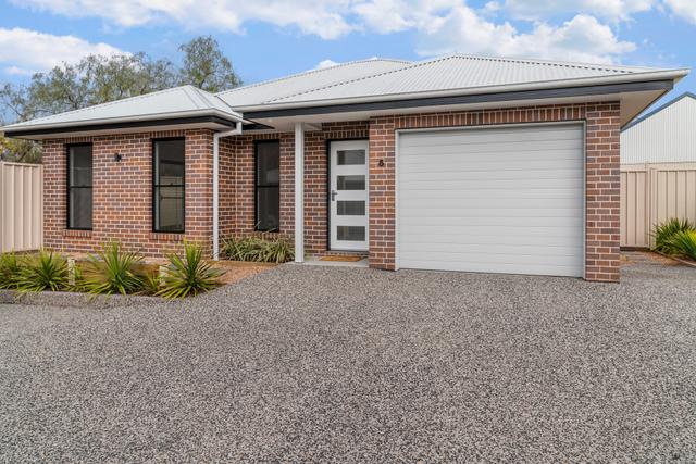 8/57a Cox Street, NSW 2850
