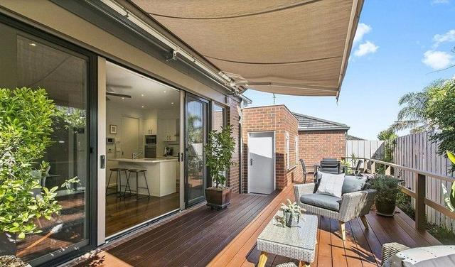 2/23 Ash Grove, VIC 3162