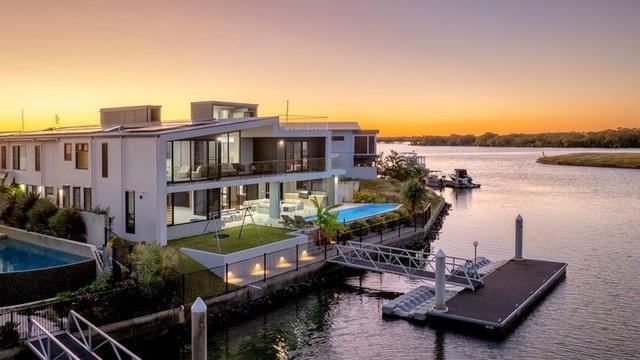 85 Marina Parade, QLD 4208
