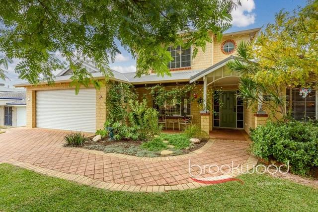 4 Bourke View, WA 6056