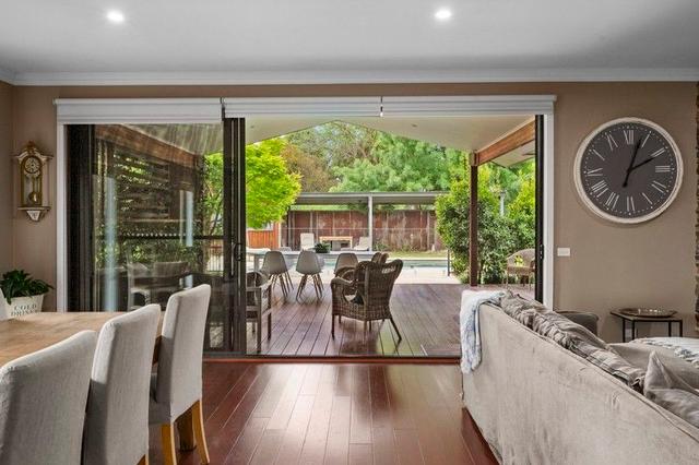 1 Village Court, VIC 3722