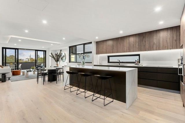 Penthouse 201/16 Carpenter Street, VIC 3186