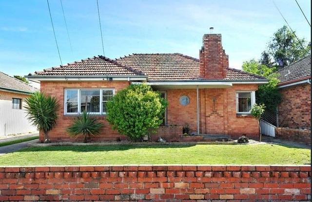 14 Iris Ave Avenue, VIC 3355