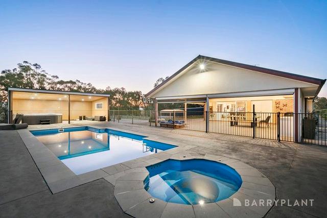 4 Smiths  Road, VIC 3139