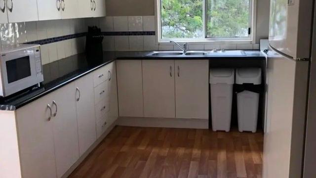 208 West Street, QLD 4700