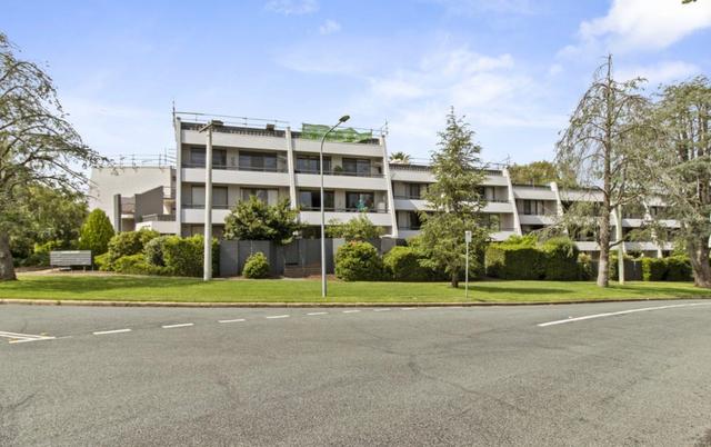 210/10 Currie Crescent, ACT 2603