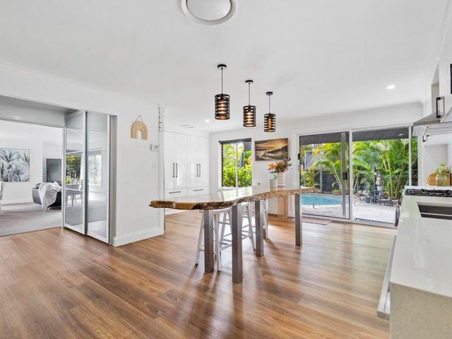 21 Armidale Crescent, QLD 4212