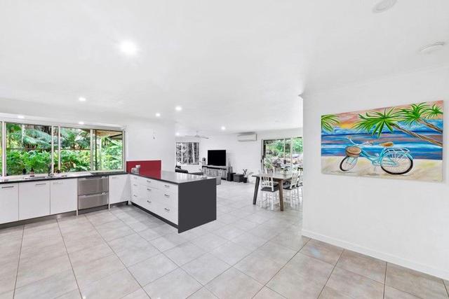 6 Tommys Court, QLD 4556