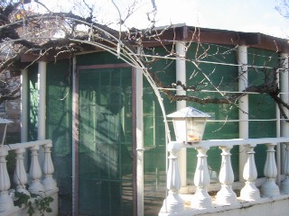 Outside Studio (2003-06-16)