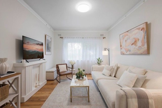 2/10A Yeo Street, NSW 2089