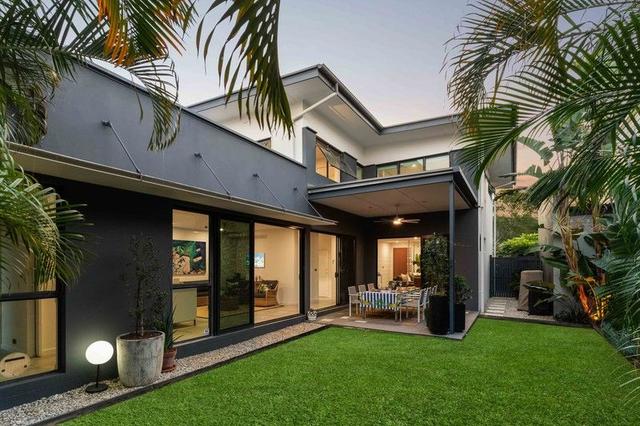 9 Edgewater Place, QLD 4171