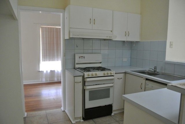 6 Normdale Road, VIC 3165