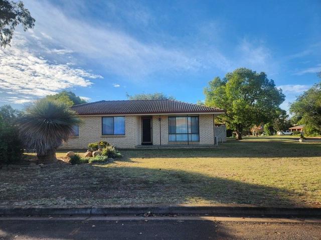 27 Timberi  Drive, NSW 2830