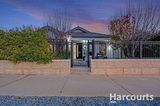 16 La Mirada Avenue, WA 6030