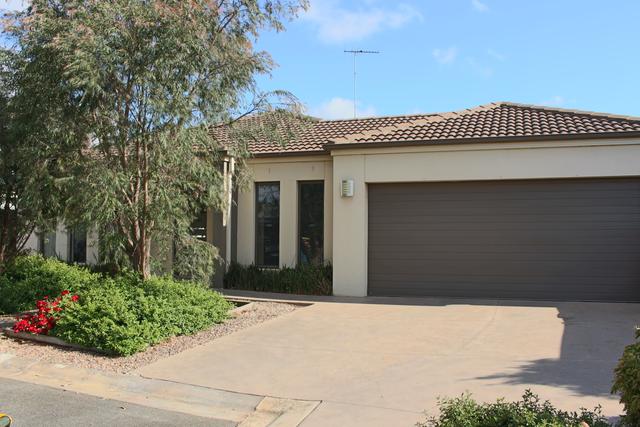 11 Grebe Court, VIC 3212