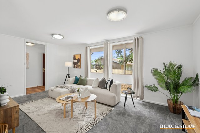 33 Sanderson Close, ACT 2615