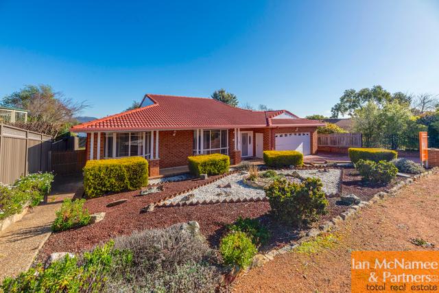 52 Halloran Drive, NSW 2619