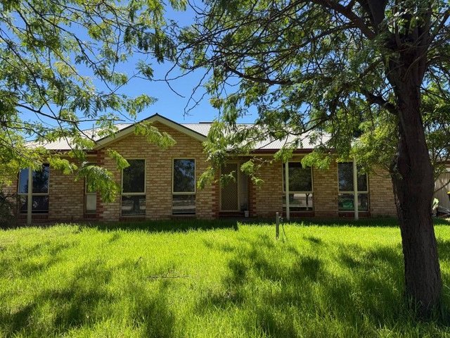 26 Etherington Drive, VIC 3500