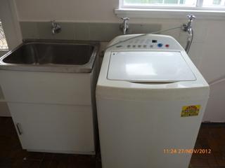 Laundry (2012-11-28)