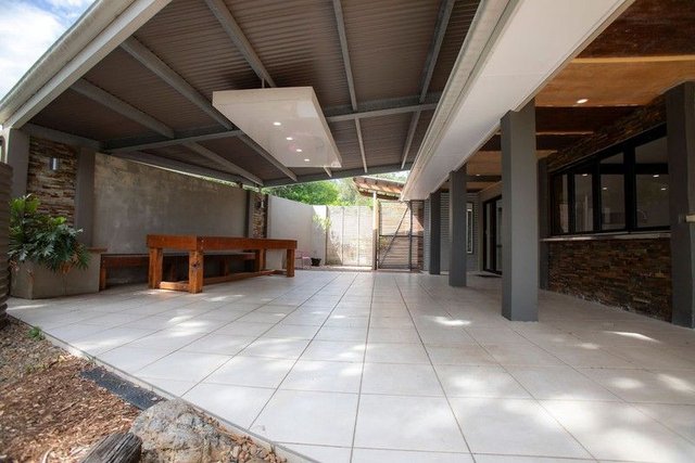 9 Misty Court, QLD 4130