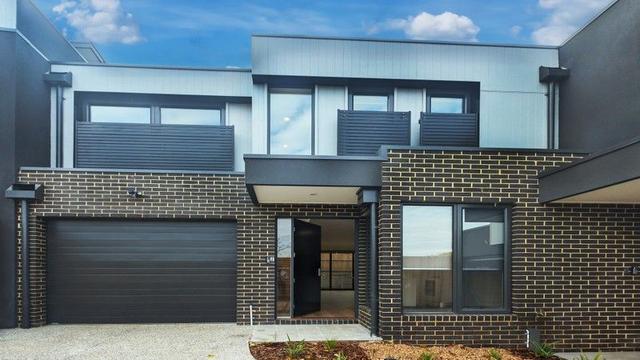 2/8 Oulton Crescent, VIC 3073