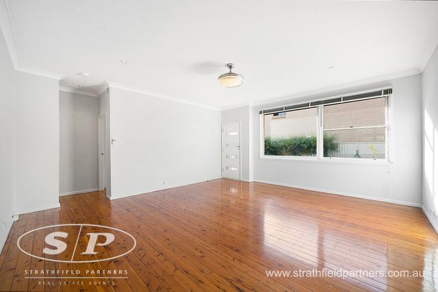 2/82-84 Chuter Avenue, NSW 2217