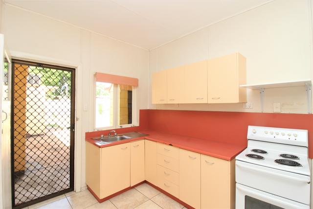 Unit 3/168 Miles Street, QLD 4825