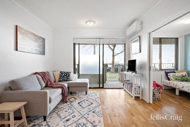 2/140 Queens Parade, VIC 3068