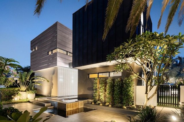 20 Bal Harbour, QLD 4218