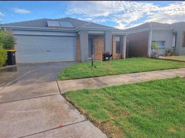 12 Colonus St, VIC 3337