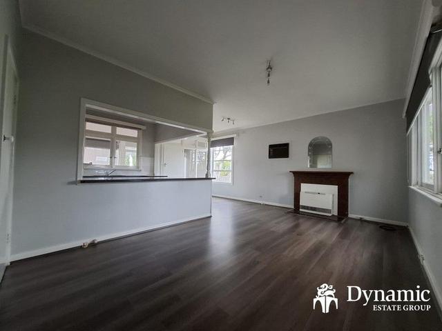 11 Rowson Grove, VIC 3169