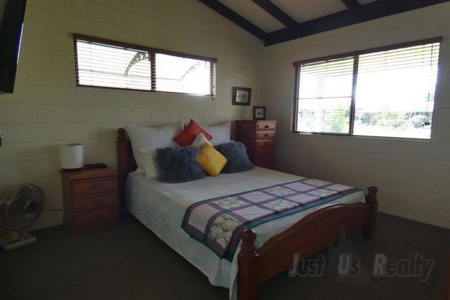 8 Pangola Street, QLD 4670