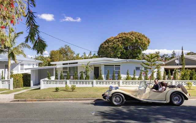 12 Second Avenue, QLD 4215