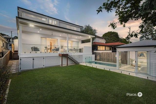 39 First Street, QLD 4152