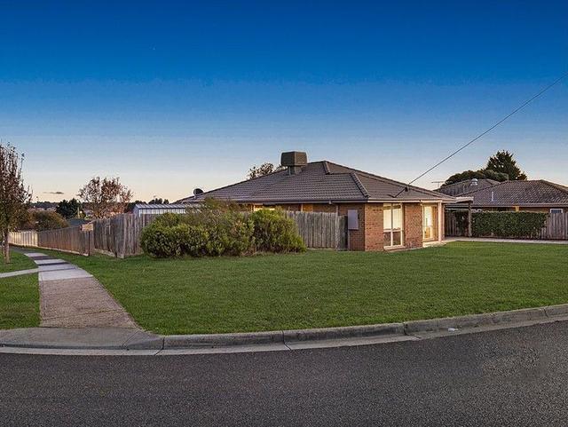 2 Meredith Crescent, VIC 3976