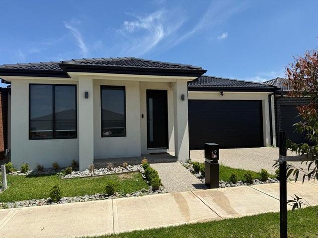 9 Nomad Road, VIC 3064