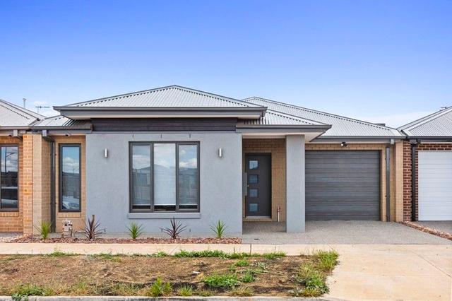 5 Hydepark Cres, VIC 3338