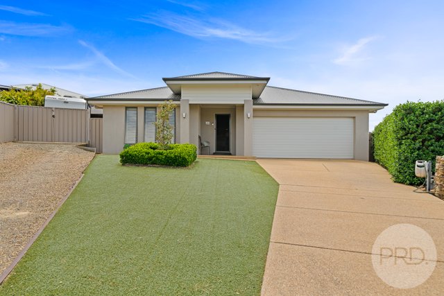 5 Tingwell Place, NSW 2650