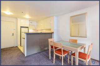 Dining to Kitchen