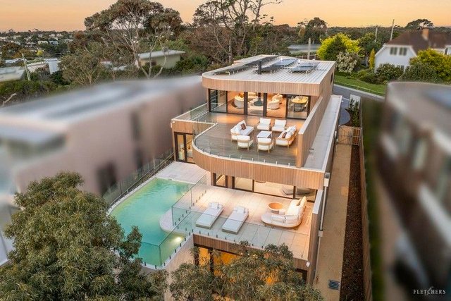 12 Newcomb Street, VIC 3226