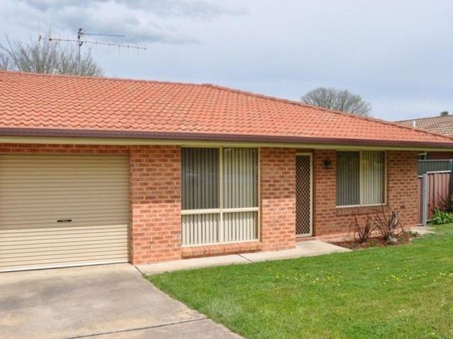 2/210 Havannah Street, NSW 2795