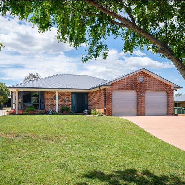 25 James Barnet Drive, NSW 2795