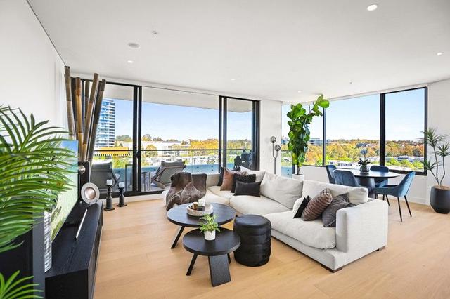 822/23 Spurway Drive, NSW 2153