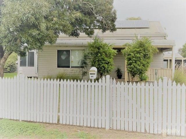 44 Tooloon St, NSW 2829